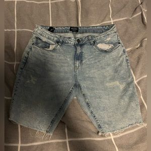 Bluenotes Light Washed Jean Shorts (34 waist)